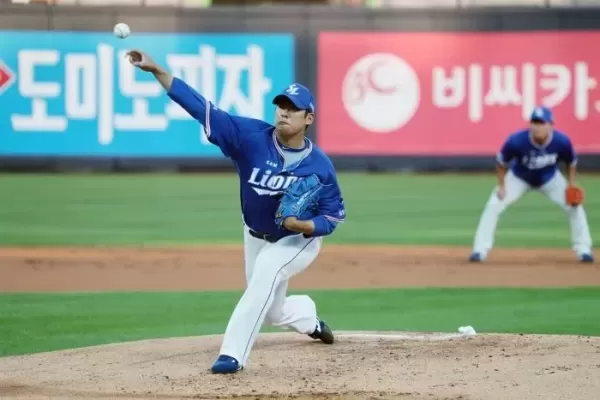 전 프로야구 투수 윤성환, 불법 도박 이어 사기 혐의로 징역형
