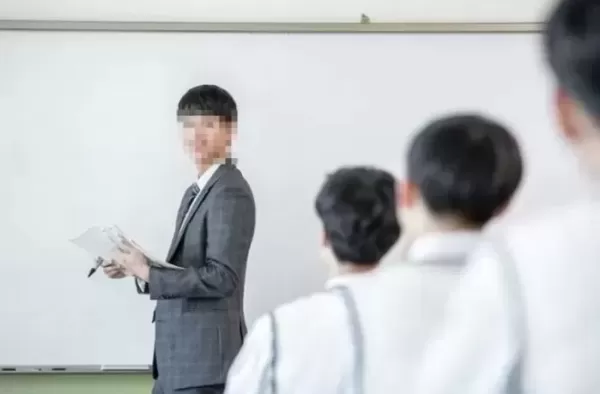 안방 홈캠서 신음 들려서 갔더니... 남편과 함께 알몸으로 발견된 불륜녀의 충격적 정체