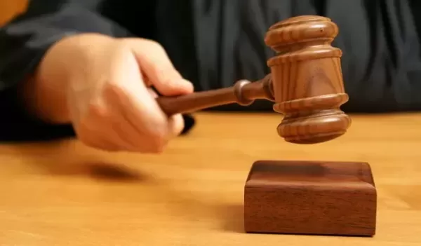 반말하냐? 술집서 흉기 휘두른 60대... 검찰, 징역 9년 구형