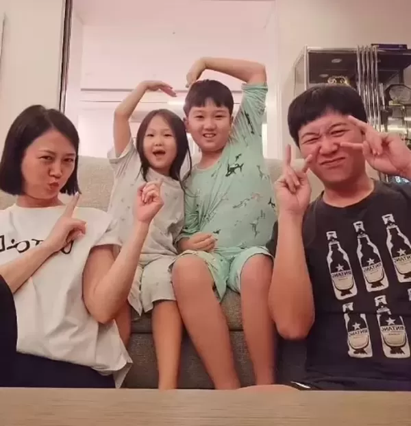 장윤정, 자식 농사 대박났네... 아들 美명문대 영재 합격→딸 수준급 그림실력