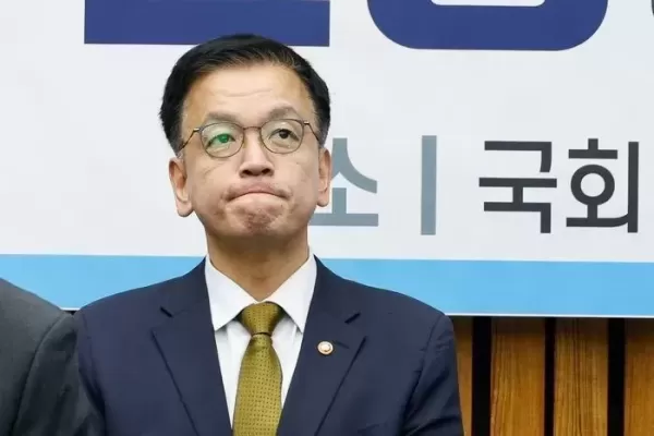 마은혁 임명하라... 마 후보자 임명 보류한 최상목 권한대행, 검찰에 고발돼