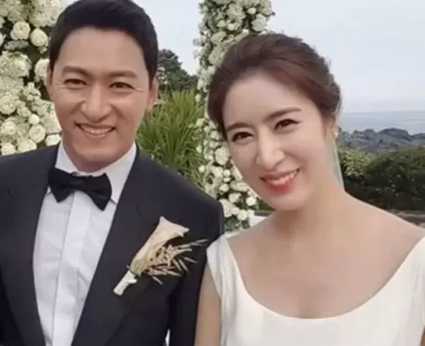 예전 모습 보여주고 싶어...오랜만에 의사 아내 유튜브에 출연해 근황 알린 주진모