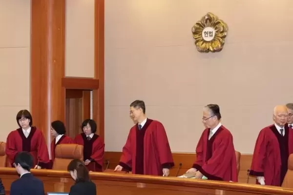 챗GPT에 尹 대통령 탄핵 물어봤더니... 55.5%로 OO 더 앞섰다