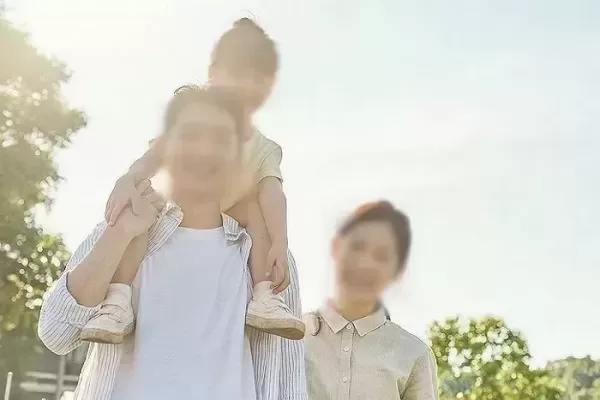 자녀 셋 이상 공항 우선 출국한다... 저출생 대책 발표