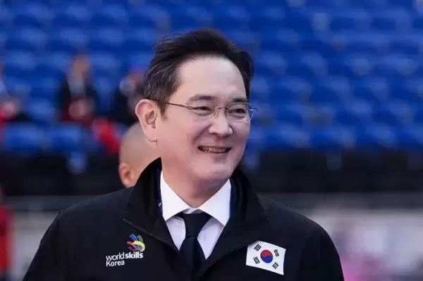 퇴직금만 52억 받아... 지난해 80억 잭팟 터뜨려 삼성전자 연봉킹 등극한 인물
