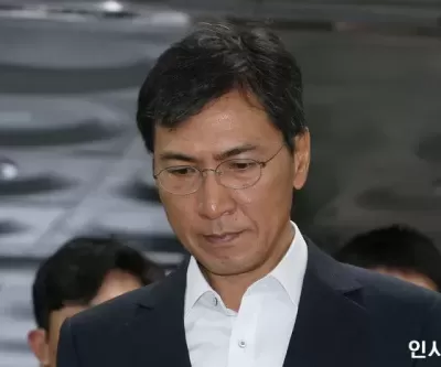 법원 안희정ㆍ충청남도, 성폭행 피해 김지은씨에게 8304만 원 배상해야