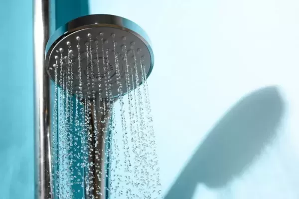 화장실 청소 안 하고 방치했다가... 욕조에 버섯이 자라났습니다