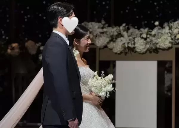 쓰복만 김보민, 깜짝 결혼 고백... 가진 것 없을 때 만난 사람